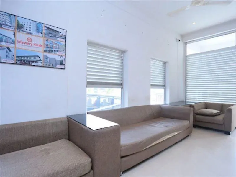Super Townhouse Prince Palace Hotel Thiruvananthapuram 4*,