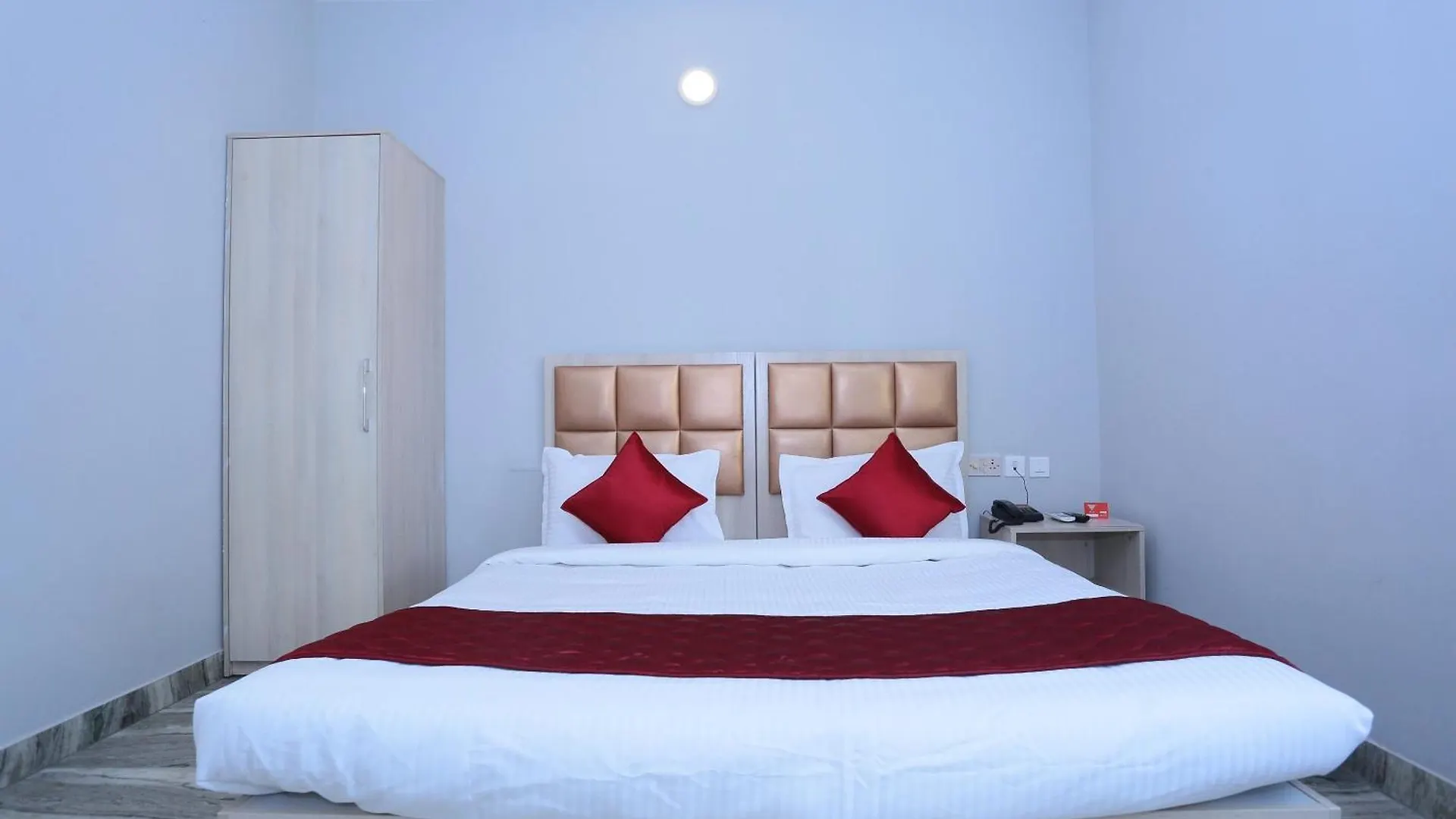 Super Townhouse Prince Palace Thiruvananthapuram
